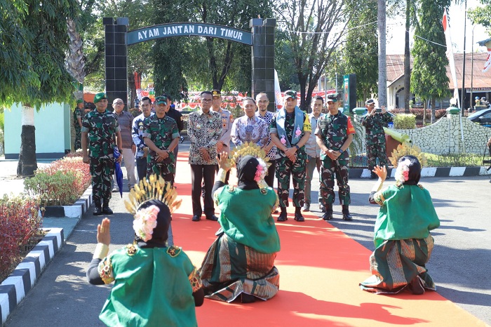 Pj. Bupati Takalar, Bersama Dandim 1426 Takalar Sambut Tim pengawas Wasev TMMD ke-117