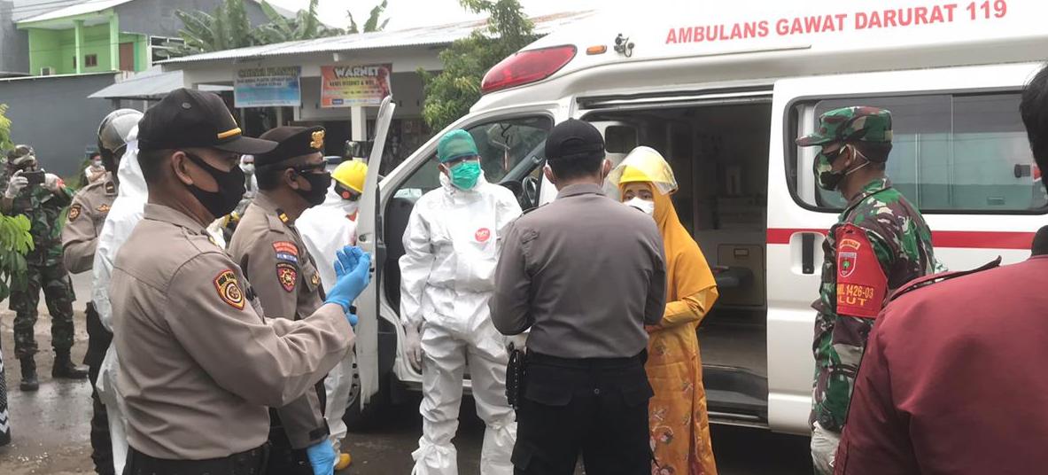 PERSONEL POLRES TAKALAR DAMPINGI PSC TAKALAR JEMPUT OTG DI GALESONG UTARA.