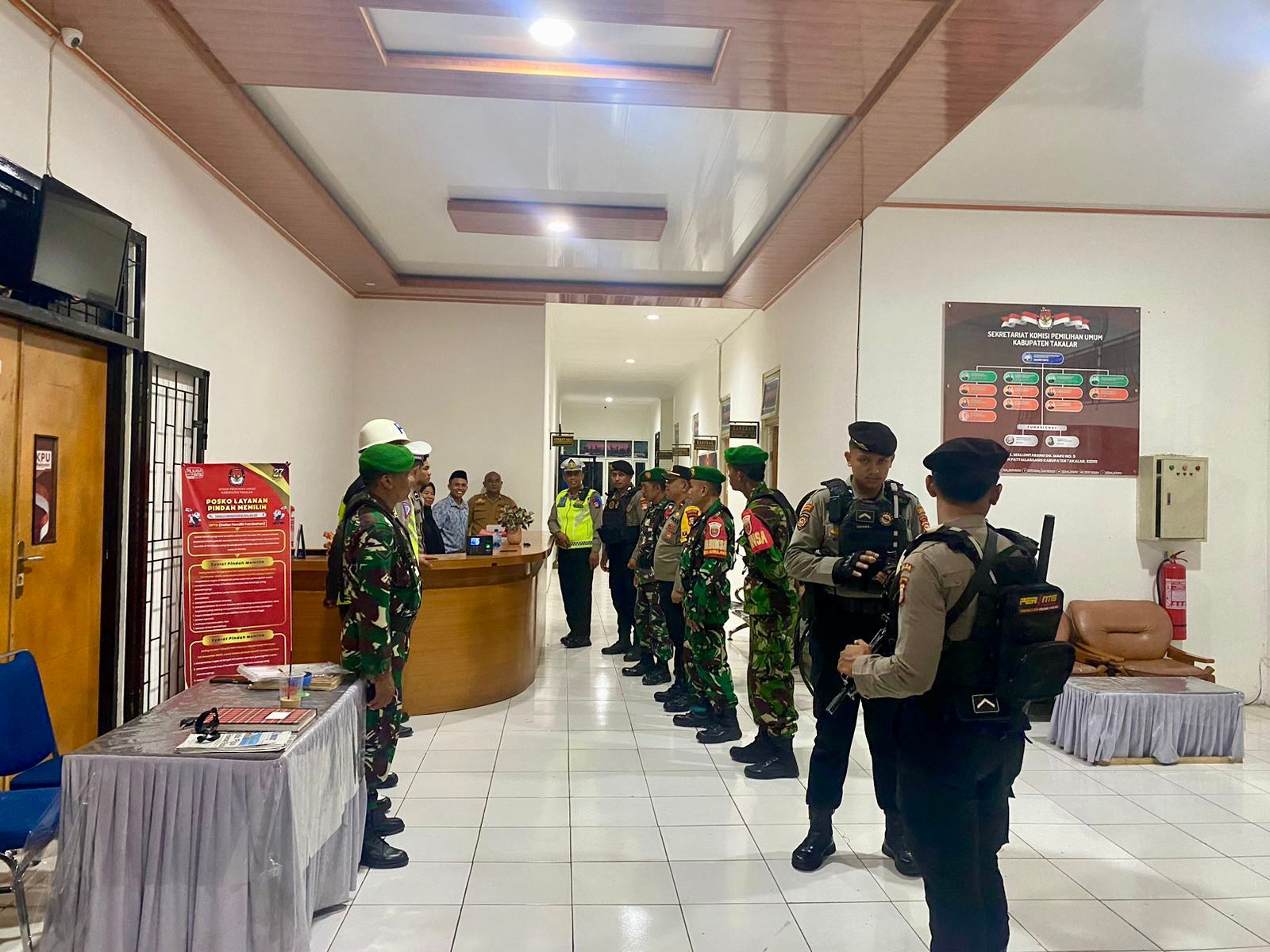 Patroli Gabungan TNI-Polri di Takalar: Cooling System Jelang Pilkada untuk Ciptakan Kondisi Kondusif