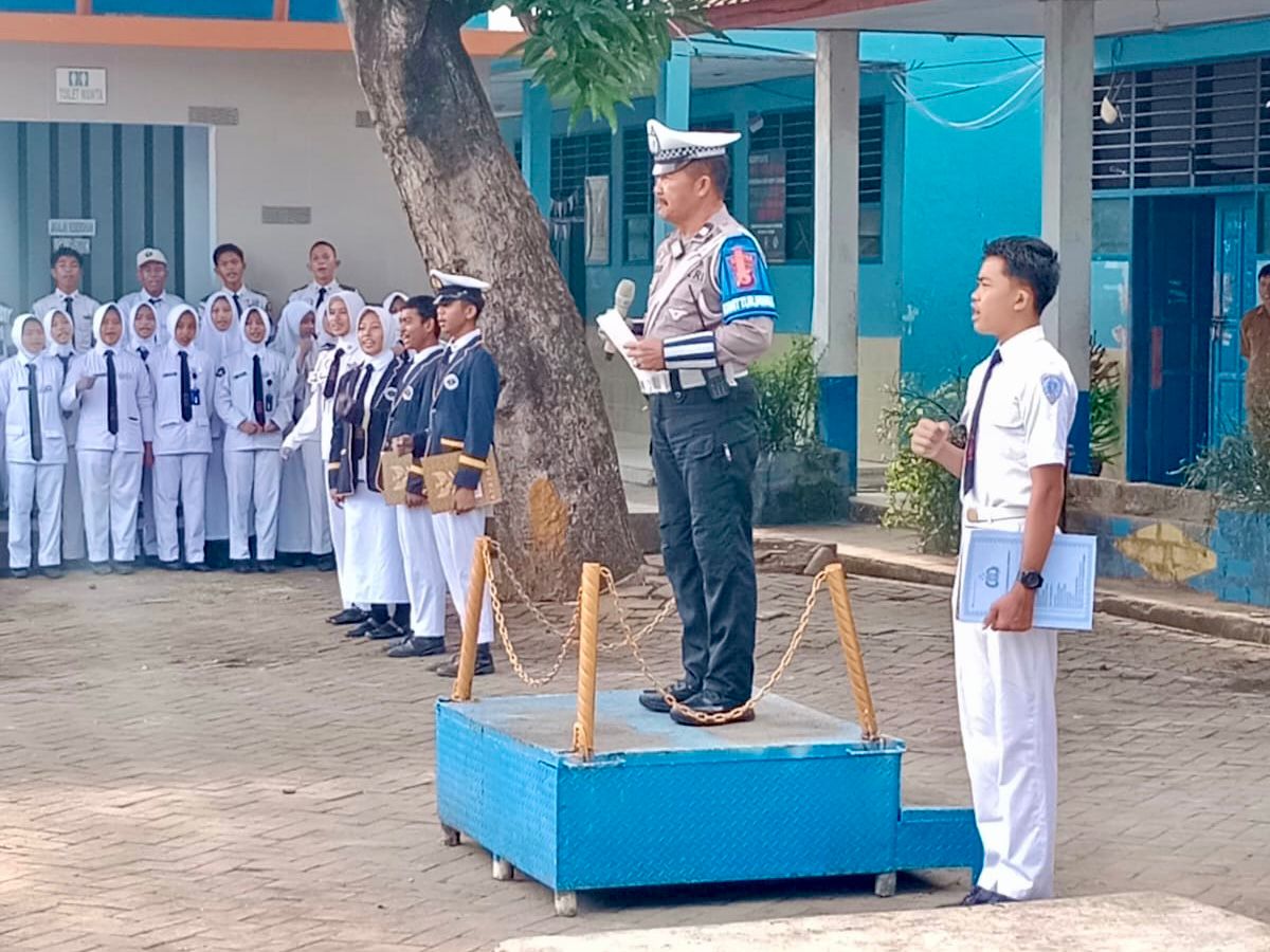 Satlantas Polres Takalar Sosialisasikan Operasi Zebra Pallawa 2024 di SMK